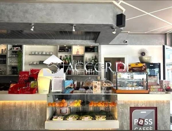 negozio in affitto a Jesolo in zona Passarella di Sotto