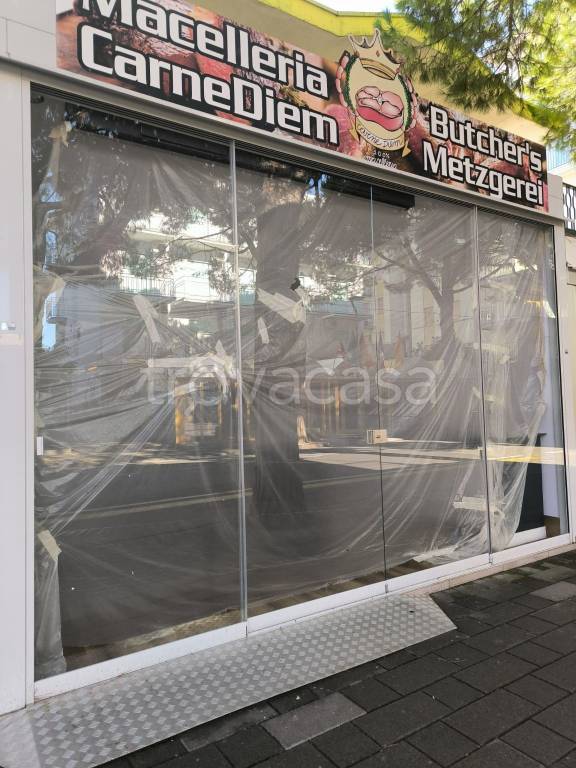 negozio in affitto a Jesolo in zona Lido