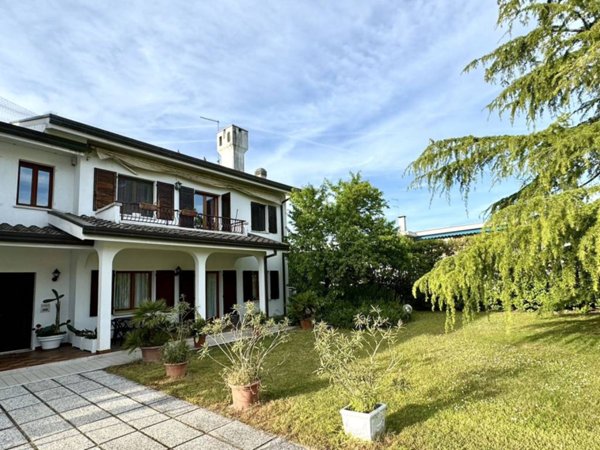 appartamento in affitto a Jesolo in zona Lido