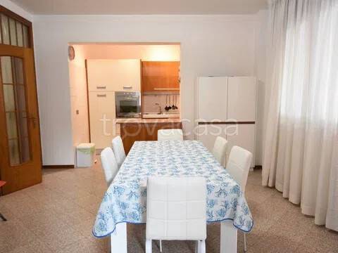 appartamento in affitto a Jesolo in zona Lido