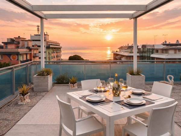 appartamento in affitto a Jesolo in zona Lido