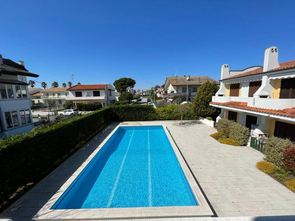 appartamento in affitto a Jesolo in zona Lido