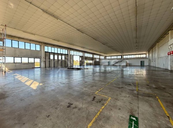 capannone in affitto a Jesolo in zona Molinato