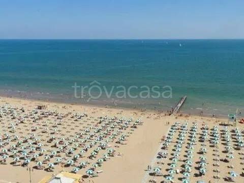 appartamento in affitto a Jesolo in zona Lido