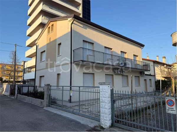 appartamento in affitto a Jesolo in zona Lido