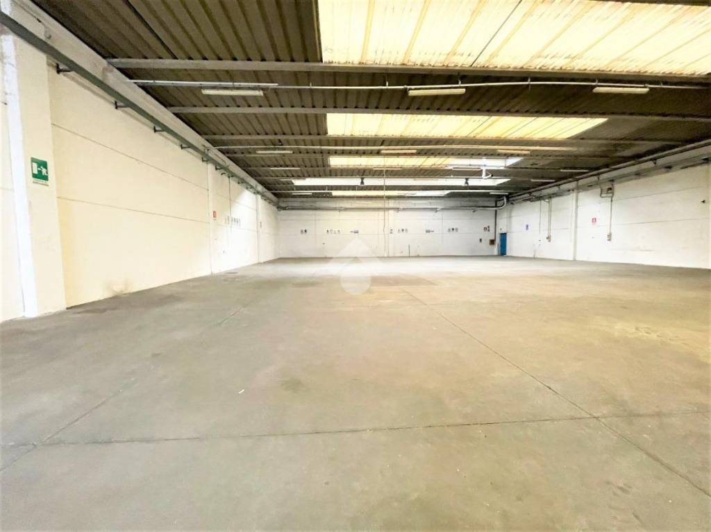 locale commerciale in affitto a Marcon