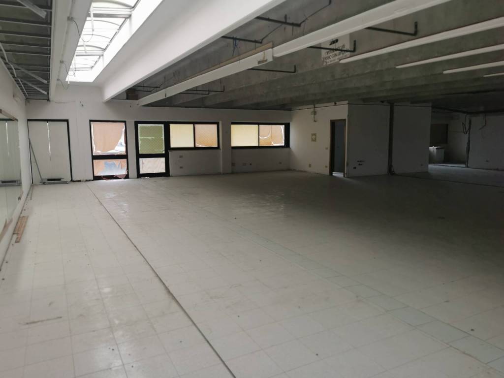 locale commerciale in affitto a Marcon in zona Gaggio