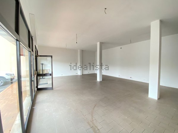 locale commerciale in affitto a Martellago