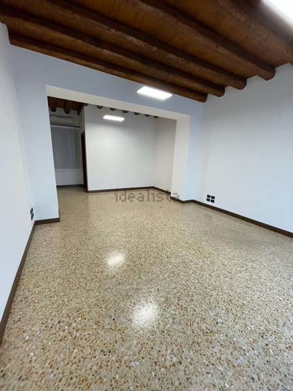 ufficio in affitto a Meolo