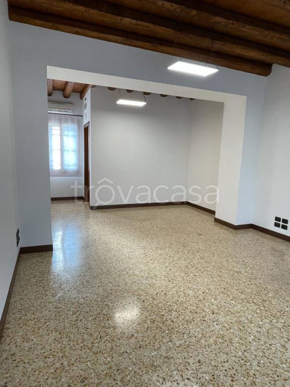 ufficio in affitto a Meolo