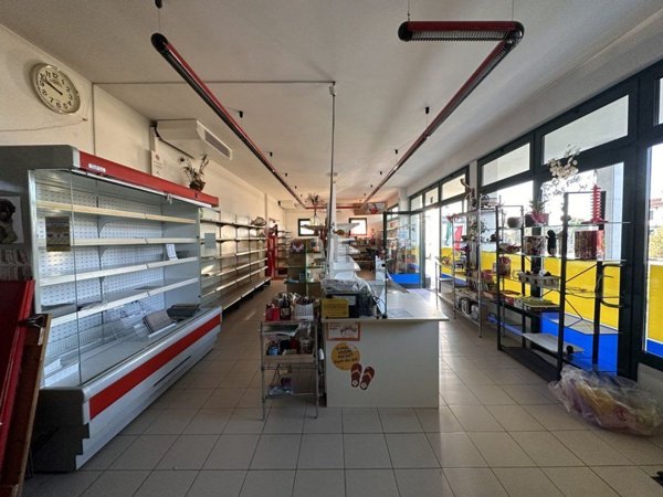 negozio in affitto a Mira in zona Giovanni XXIII