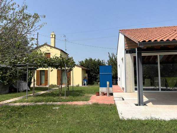 casa indipendente in affitto a Mira in zona Piazza Vecchia