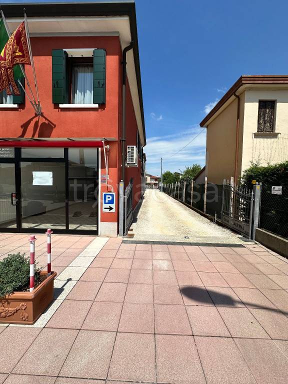 negozio in affitto a Mira