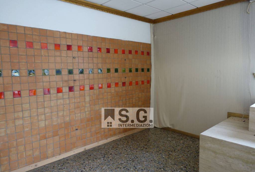 negozio in affitto a Mirano in zona Scaltenigo
