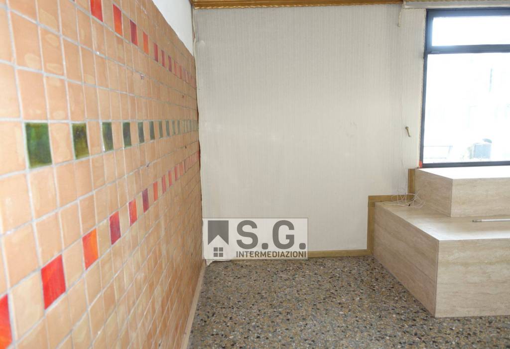 negozio in affitto a Mirano in zona Scaltenigo