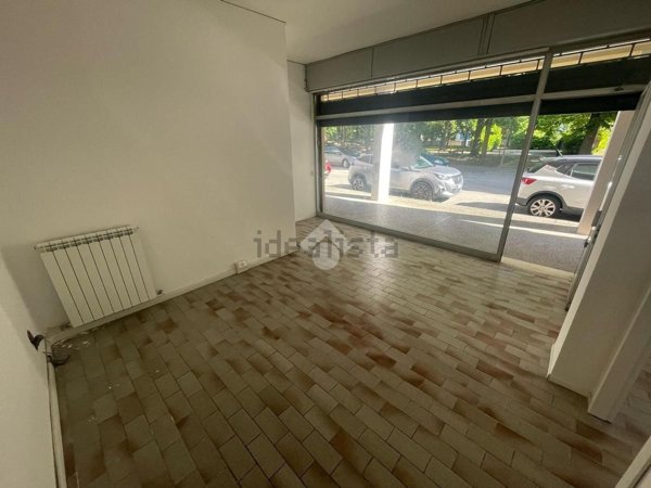 locale commerciale in affitto a Mirano