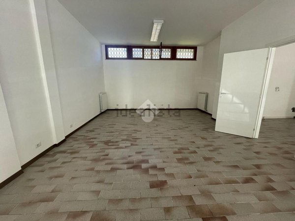 locale commerciale in affitto a Mirano