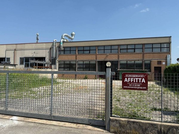 locale commerciale in affitto a Mirano in zona Zianigo