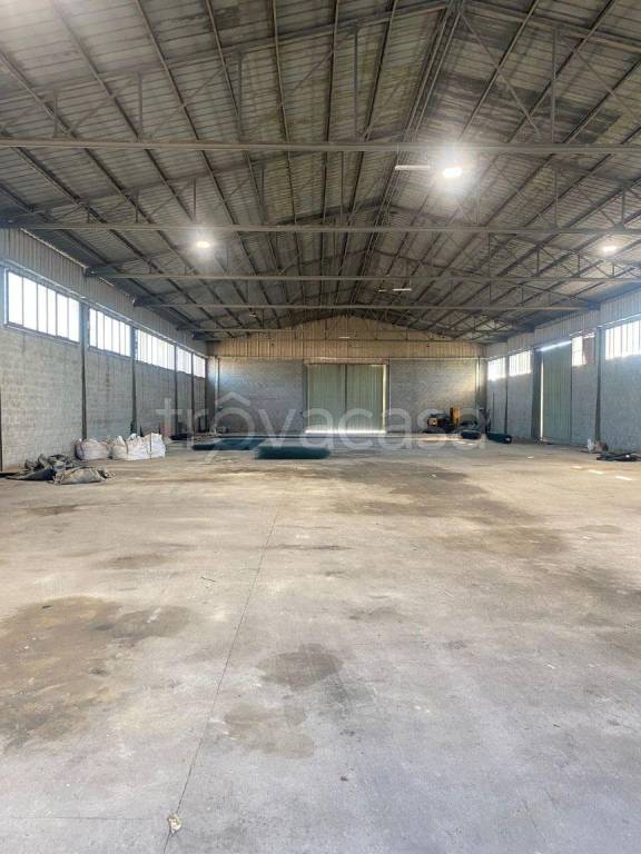 locale commerciale in affitto a Mirano