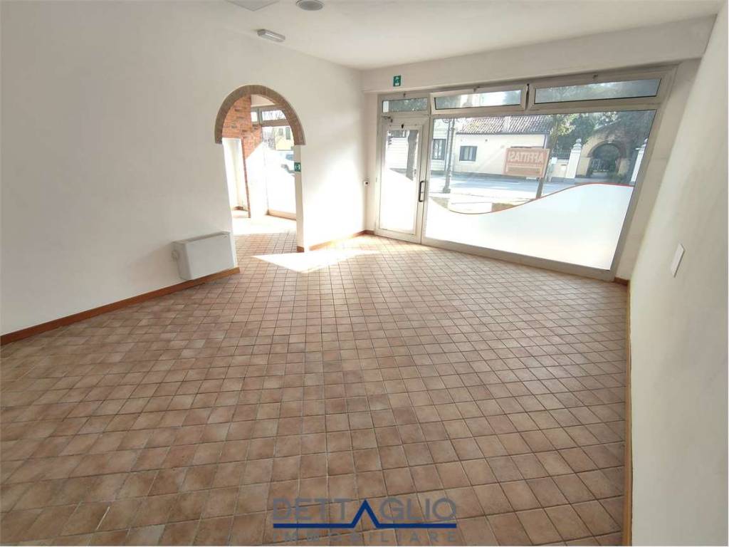 negozio in affitto a Mirano in zona Scaltenigo