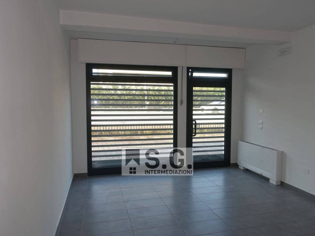 locale commerciale in affitto a Mirano