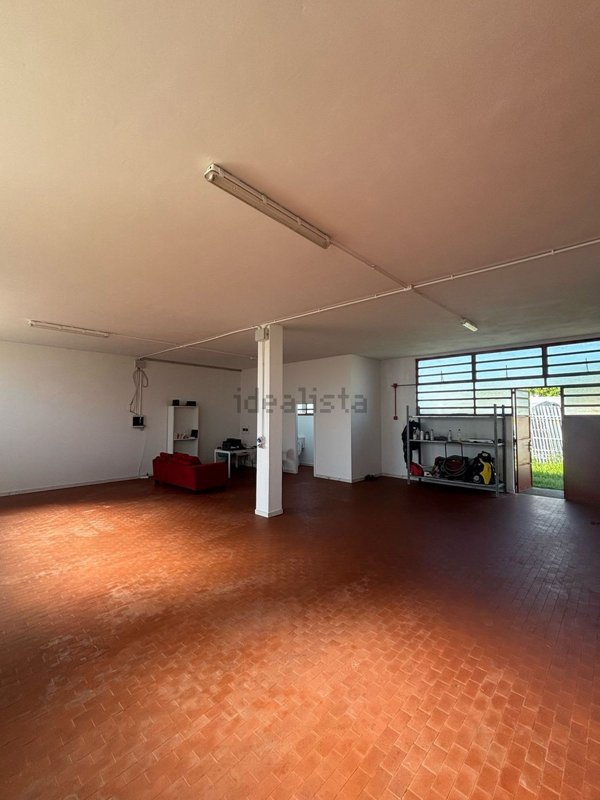 capannone in affitto a Mirano