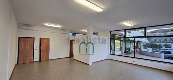negozio in affitto a Mirano in zona Campocroce