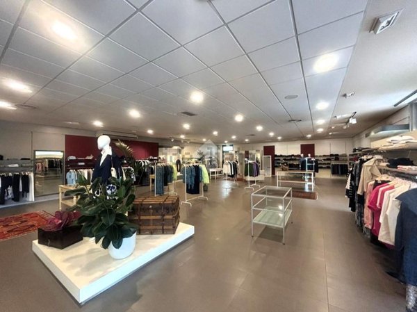 locale commerciale in affitto a Musile di Piave