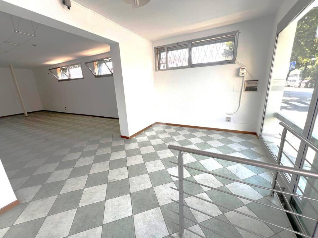 negozio in affitto a Noale