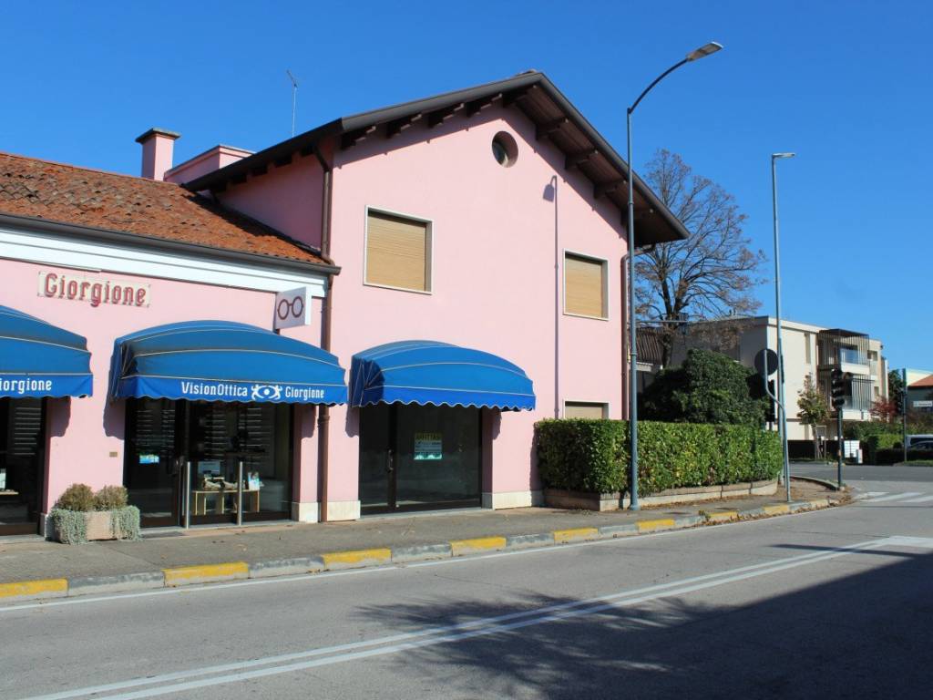 negozio in affitto a Noale
