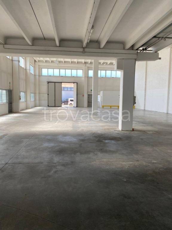 locale commerciale in affitto a Pianiga in zona Cazzago