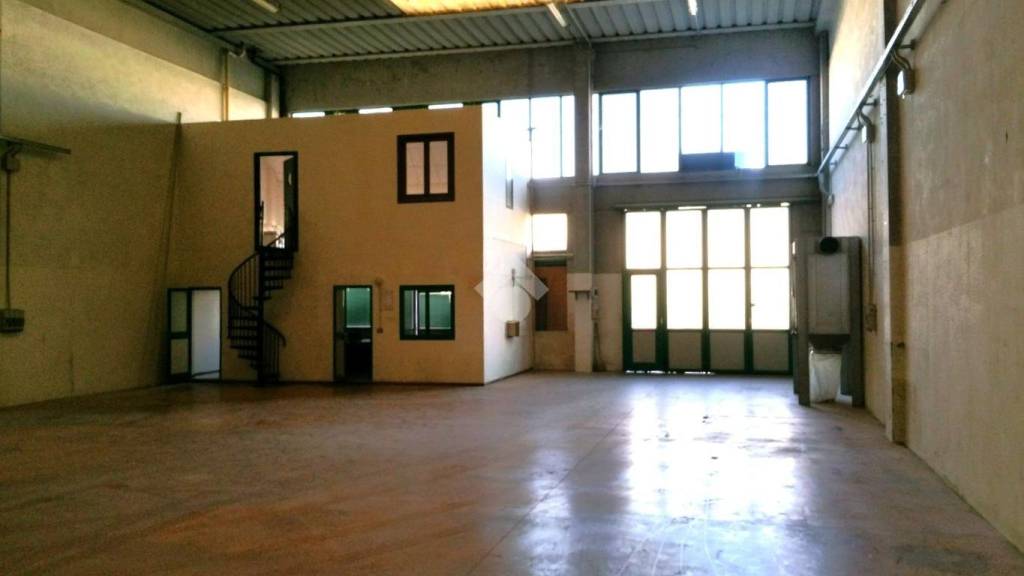 locale commerciale in affitto a Quarto d'Altino in zona San Michele Vecchio