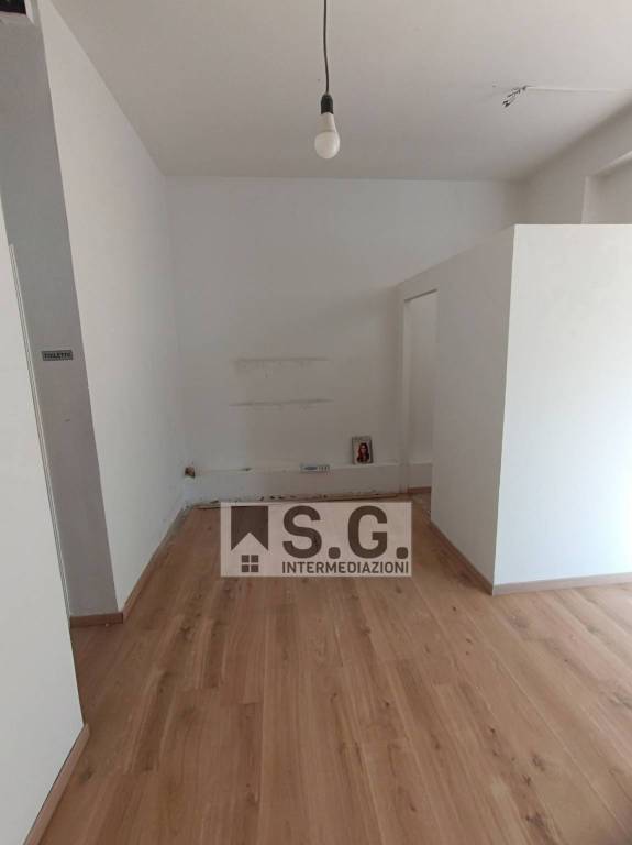 negozio in affitto a Salzano