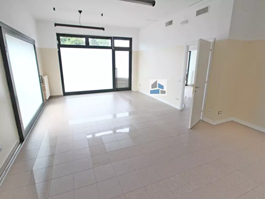 negozio in affitto a Salzano in zona Robegano