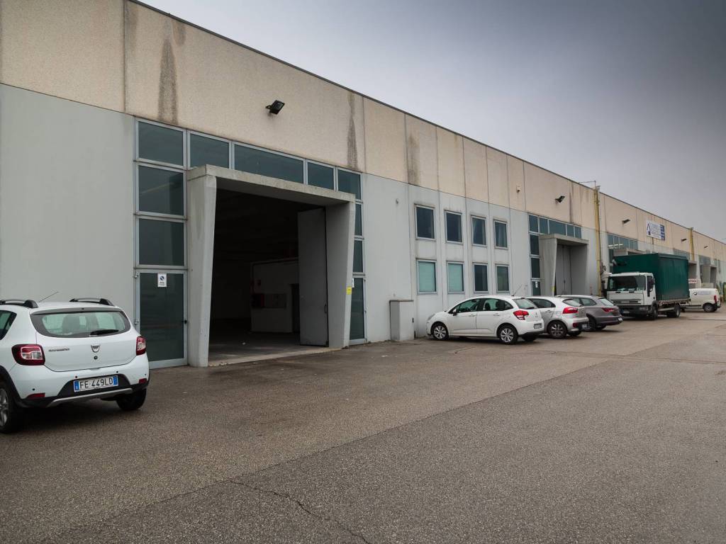 locale commerciale in affitto a San Donà di Piave