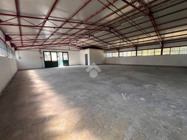 locale commerciale in affitto a Santa Maria di Sala