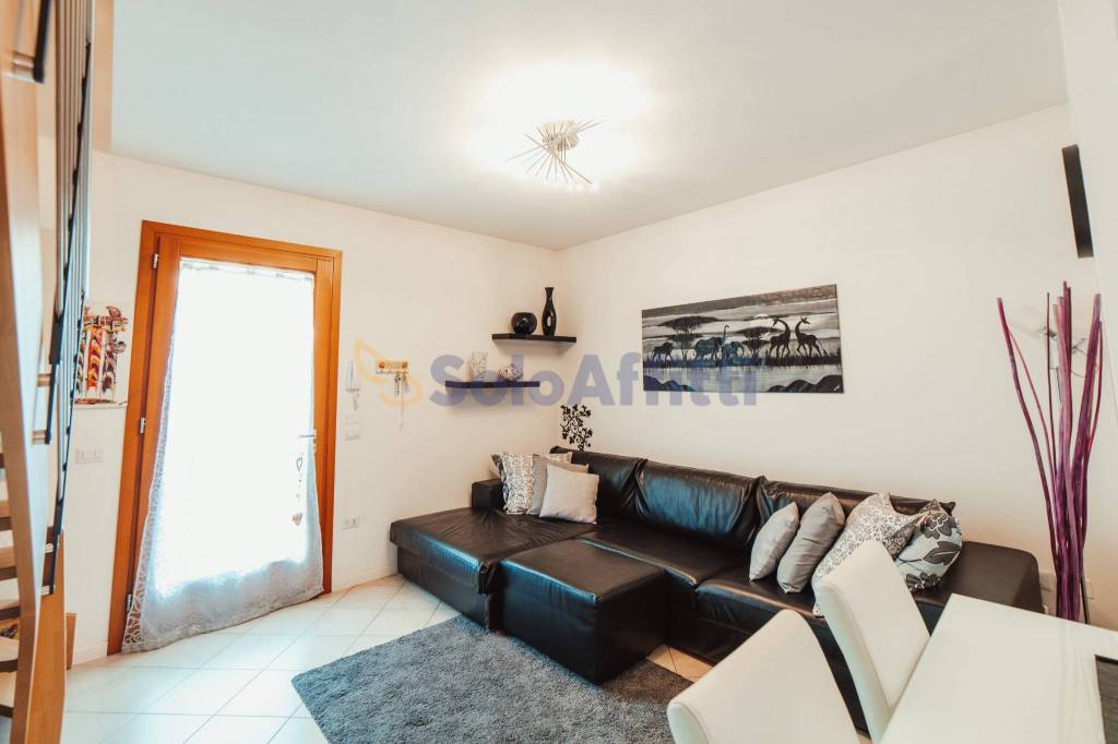 appartamento in affitto a Santa Maria di Sala in zona Veternigo