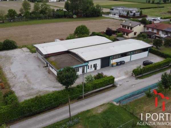 locale commerciale in affitto a Scorzè in zona Peseggia