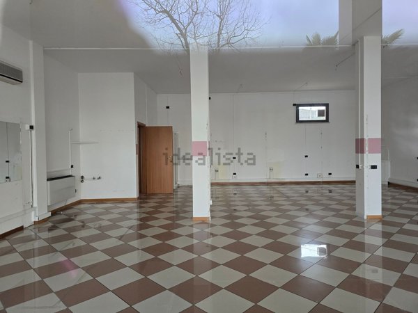 locale commerciale in affitto a Scorzè in zona Peseggia