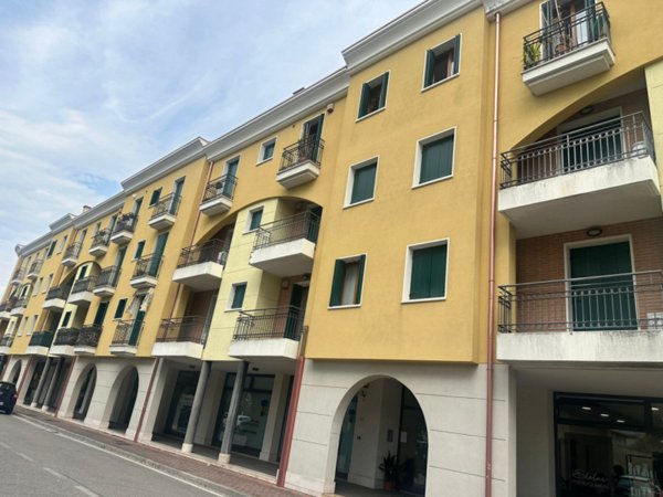 appartamento in affitto a Spinea