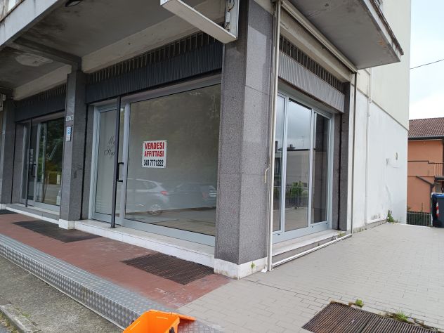 negozio in affitto a Stra