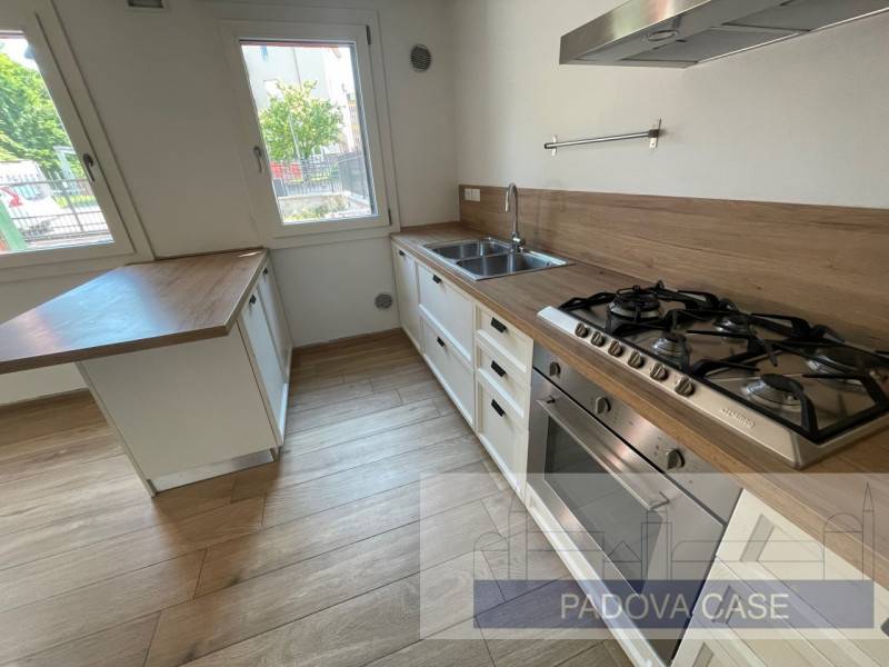 casa indipendente in affitto a Stra