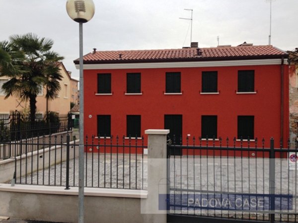 casa indipendente in affitto a Stra