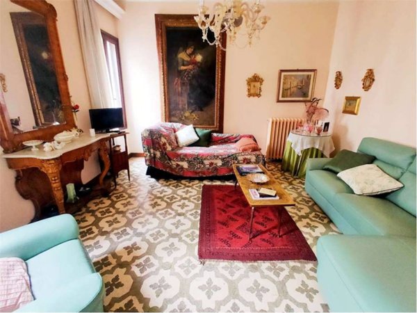 appartamento in affitto a Venezia in zona Murano