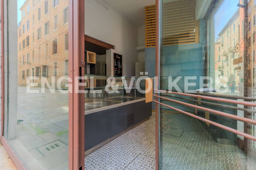 negozio in affitto a Venezia in zona Sestiere Santa Croce