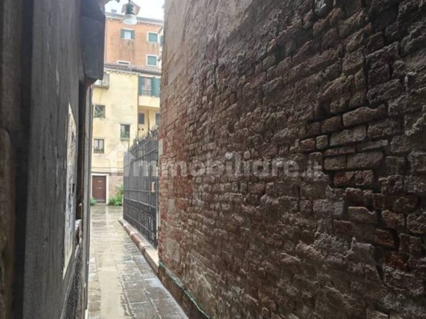 locale di sgombero in affitto a Venezia in zona Sestiere San Marco