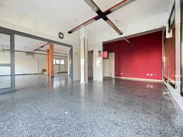 negozio in affitto a Venezia in zona Zelarino