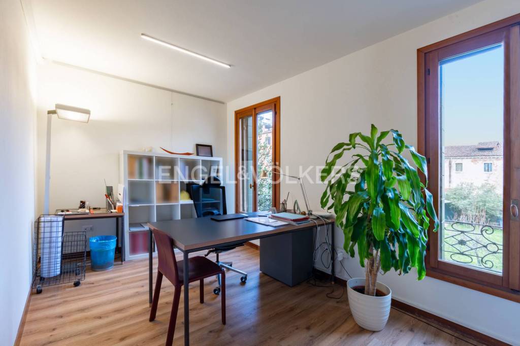 ufficio in affitto a Venezia in zona Sestiere Santa Croce