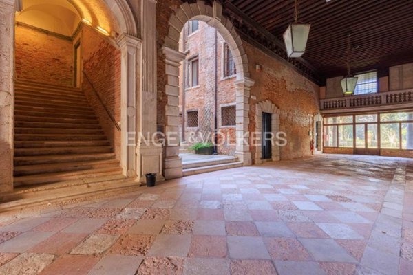 appartamento in affitto a Venezia