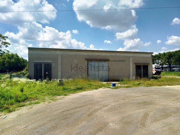 locale di sgombero in affitto a Venezia in zona Zelarino